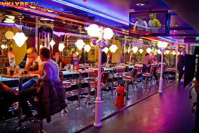 Beverly Hills Diner, Bar Area