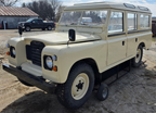 1981 Santana Land Rover Defender Booth