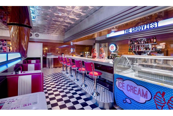 retro 50s diner Groovy_Diner_Tonsberg_S10