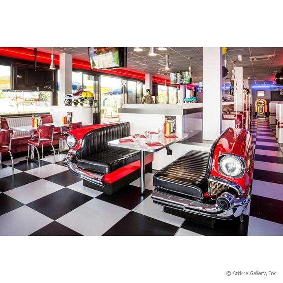 quarterback_american_house_restaurant_diner_car_booth