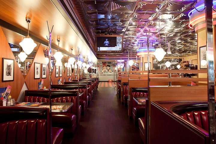 Beverly Hills Diner Interior